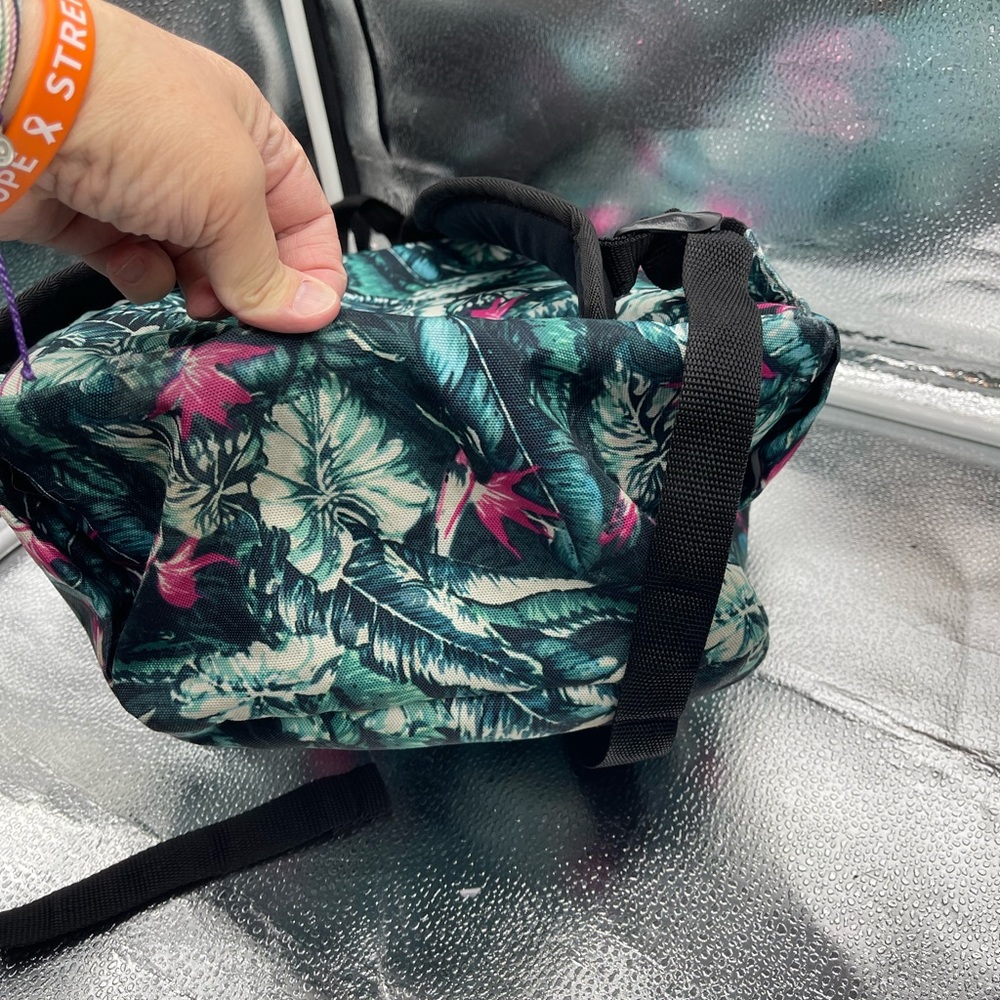 Vans Tropical Print Backpack - Picture 3 of 9